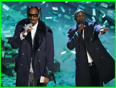 SNOOP DOGG AND AKON